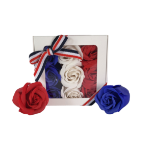 Boite blanche de 9 roses de savon alignées bleu blanc rouge