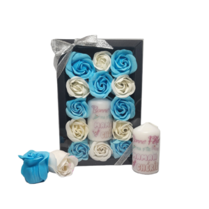 Boite noire de 13 roses de savon bleu et blanc avec bougie fête des mères