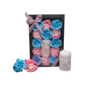 Boite noire de 13 roses de savon bleu et rose tricolore avec bougie meilleure maitresse de l'année
