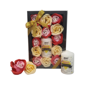 Boite noire de 13 roses de savon écru et rouge tricolore avec bougie remerciements maitresse