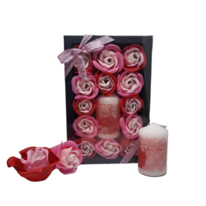 Boite noire de 13 roses de savon rose tricolore et rouge tricolore avec bougie saint valentin