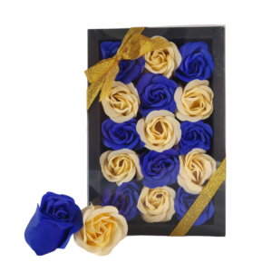 Boite noire de 15 roses de savon bleu foncé et écru
