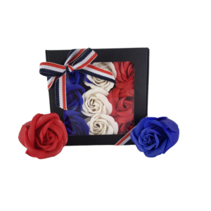 Boite noire de 9 roses de savon alignées bleu blanc rouge
